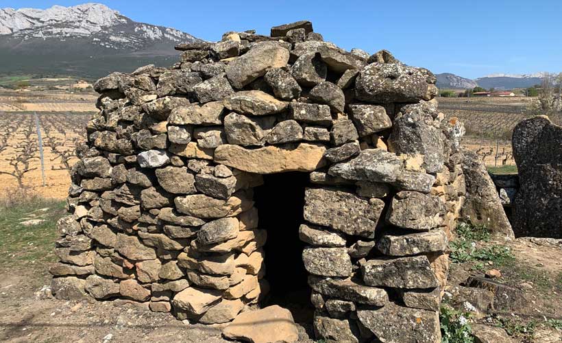 ruta-de-los-dolmenes-laguardia-cripan