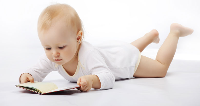 Vuelve la Bebeteca, el club de lectura para familias con bebés