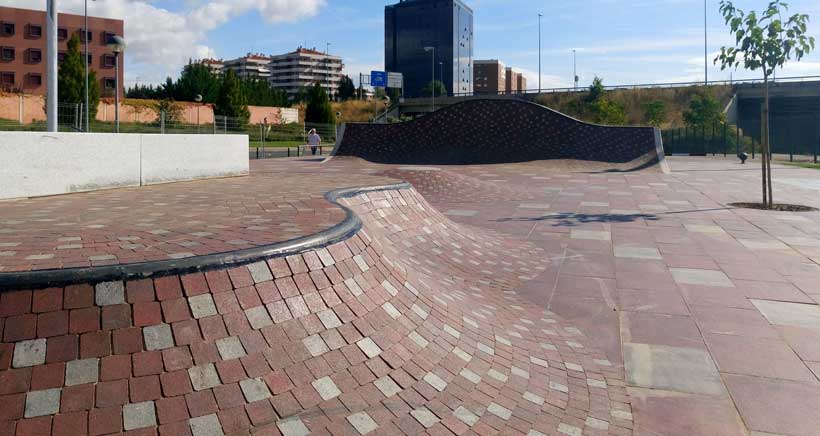 Logroño estrena un ‘skatepark’ de 3.000 metros cuadrados en Lobete