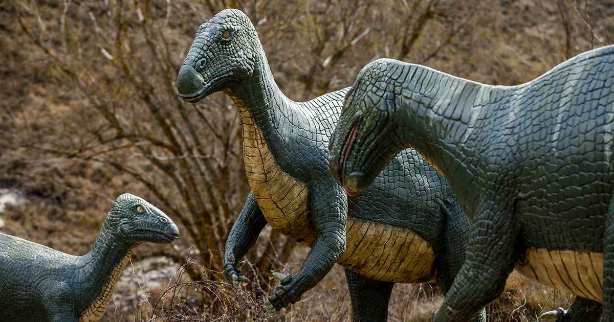 reproducciones-dinosaurio-yacimiento-valdecevillo