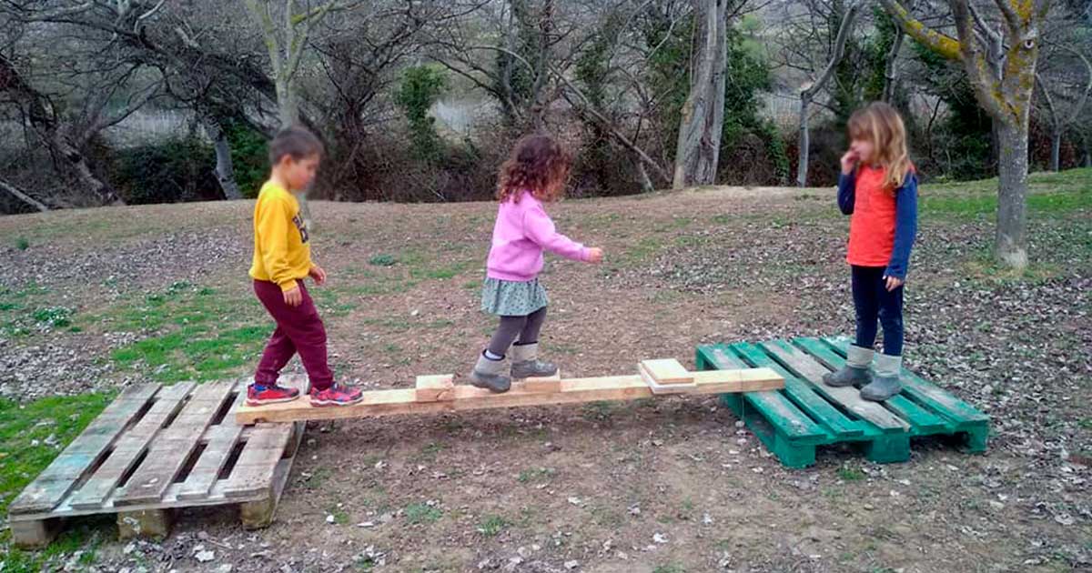 Jornada de actividades en la naturaleza en la escuela bosque Hegazti