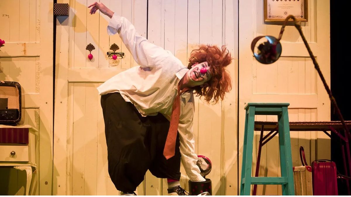 payaso perro azul teatro