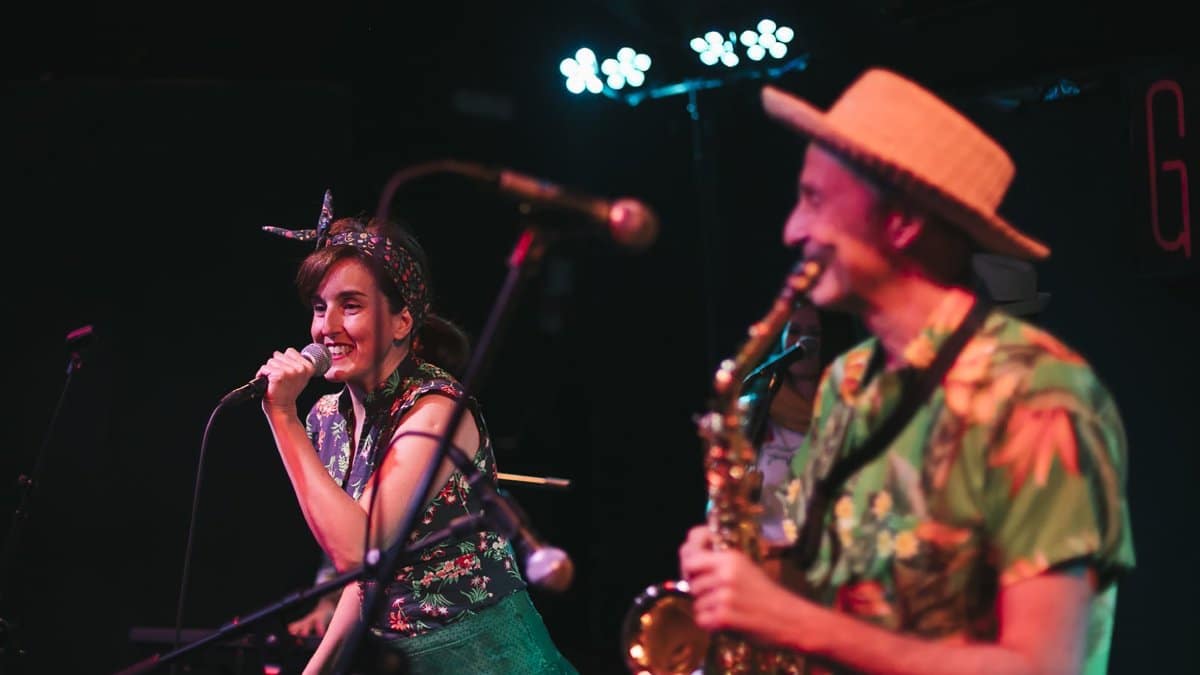 ISLA MANDARINA Actual en familia