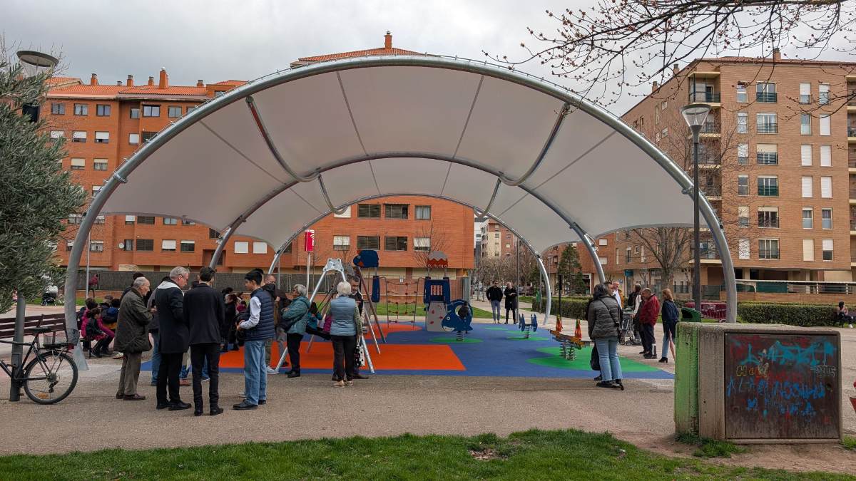 parque cubierto rosalia de castro cascajos logrono