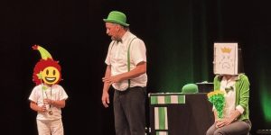 imagianate en sala negra